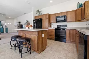 811 Clifford Ct, The Villages, FL 32163 - Photo 7