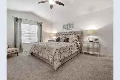 811 Clifford Court, The Villages, FL 32163 - Photo 9