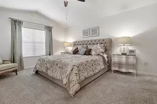 811 Clifford Ct, The Villages, FL 32163 - Photo 9