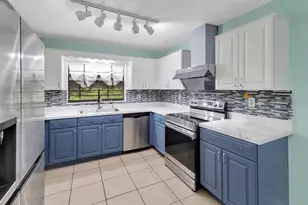 3380 Blossom St, Kissimmee, FL 34746 - Photo 17