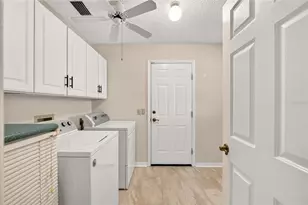 652 San Pedro Dr, The Villages, FL 32159 - Photo 57