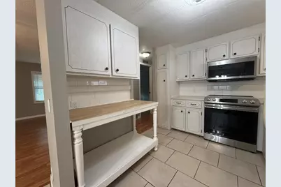 758 Royal Palm Circle, Largo, FL 33778 - Photo 11