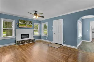 408 S 12th St, Leesburg, FL 34748 - Photo 7