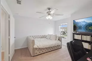 1537 Wynford Cir, Tavares, FL 32778 - Photo 23