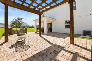 7104 Dilly Lake Ave, Groveland, FL 34736 - Photo 3