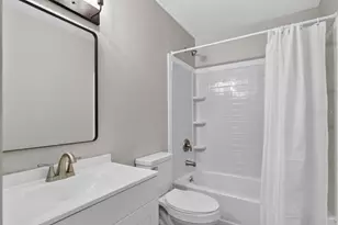 424 E Rosewood Ln, Tavares, FL 32778 - Photo 15