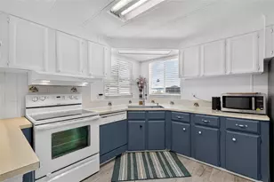 16440 SE 95th Ct, Summerfield, FL 34491 - Photo 15