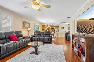 17760 SE 84th Peyton Ct, The Villages, FL 32162 - Photo 7