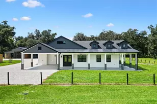 2540 NE 77th Rd, Wildwood, FL 34785 - Photo 1