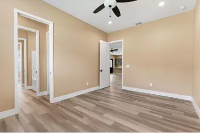 2540 NE 77th Road, Wildwood, FL 34785 - Photo 9