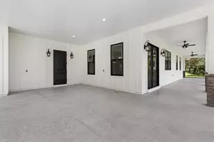 2540 NE 77th Rd, Wildwood, FL 34785 - Photo 5