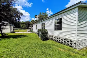 25 Canal Way, Lake Panasoffkee, FL 33538 - Photo 9