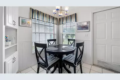 21709 King Richards Way, Leesburg, FL 34748 - Photo 3