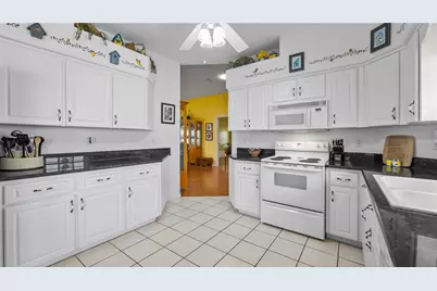 21709 King Richards Way, Leesburg, FL 34748 - Photo 5