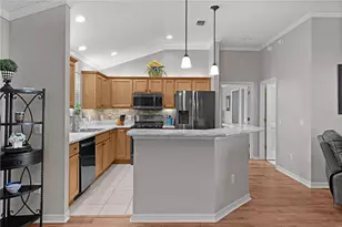 2902 Cheltenham Ct, The Villages, FL 32162 - Photo 9