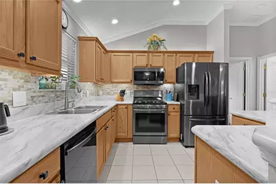 2902 Cheltenham Court, The Villages, FL 32162 - Photo 11