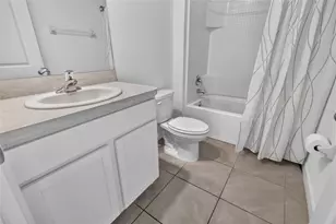 8510 Triumph Cir, Wildwood, FL 34785 - Photo 43