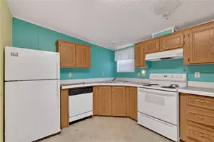 16080 SE 128th Terrace, Weirsdale, FL 32195 - Photo 9