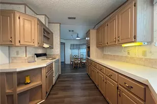 8285 Co Rd 109B, Lady Lake, FL 32159 - Photo 17