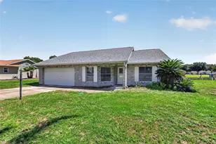 217 Eastridge Dr, Eustis, FL 32726 - Photo 1