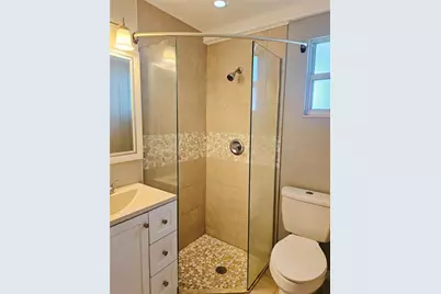 4042 Dartmouth Avenue N, Saint Petersburg, FL 33713 - Photo 5