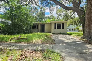 4042 Dartmouth Ave N, Saint Petersburg, FL 33713 - Photo 1