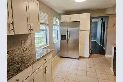 4042 Dartmouth Avenue N, Saint Petersburg, FL 33713 - Photo 11