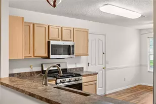 17728 SE 81st Wynstone Ave, The Villages, FL 32162 - Photo 5