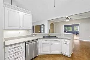 22301 Coronado Somerset Dr, Sorrento, FL 32776 - Photo 27