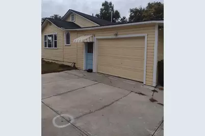 320 S 4th Street, Leesburg, FL 34748 - Photo 3