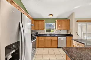 7169 SE 172nd Hazelwood Loop, The Villages, FL 32162 - Photo 9