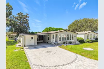 658 Rainbow Boulevard, Lady Lake, FL 32159 - Photo 3