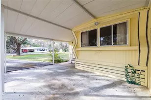 3809 Cr 405N, Lake Panasoffkee, FL 33538 - Photo 3
