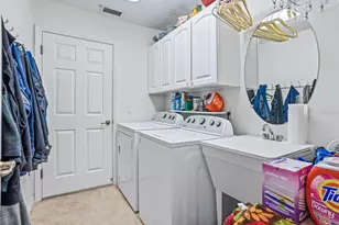 1857 Poppy Cir, The Villages, FL 32162 - Photo 33