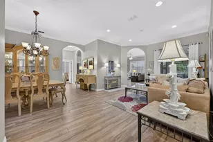 217 Crepe Myrtle Dr, Groveland, FL 34736 - Photo 7