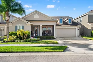 429 Blue Cypress Dr, Groveland, FL 34736 - Photo 5