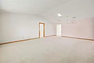 8710 SW 91st Pl, Ocala, FL 34481 - Photo 5