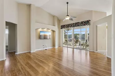 24242 E Belle Mede Drive, Leesburg, FL 34748 - Photo 15