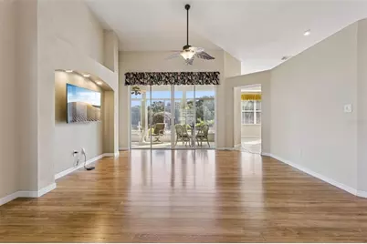 24242 E Belle Mede Drive, Leesburg, FL 34748 - Photo 17