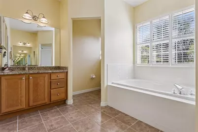 24242 E Belle Mede Drive, Leesburg, FL 34748 - Photo 31