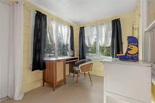 305 S Highland St, Mount Dora, FL 32757 - Photo 13
