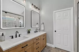 267 Reserve Dr, Tavares, FL 32778 - Photo 25