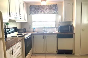 71 Seminole Path, Wildwood, FL 34785 - Photo 11
