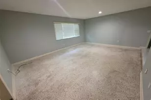 25601 Laylaine Dr, Astatula, FL 34705 - Photo 9