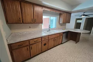 25601 Laylaine Dr, Astatula, FL 34705 - Photo 23