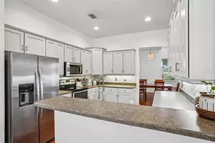 10540 SE 42nd Terrace, Belleview, FL 34420 - Photo 17
