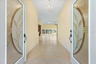 8018 SE 167th Hilltop Loop, The Villages, FL 32162 - Photo 5