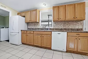 25524 Belle Helene, Leesburg, FL 34748 - Photo 5