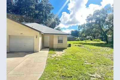 809 Dennis Avenue, Fruitland Park, FL 34731 - Photo 1