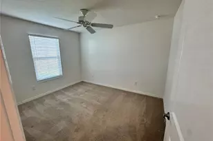 2224 Mansell Path, Middleton, FL 34762 - Photo 9